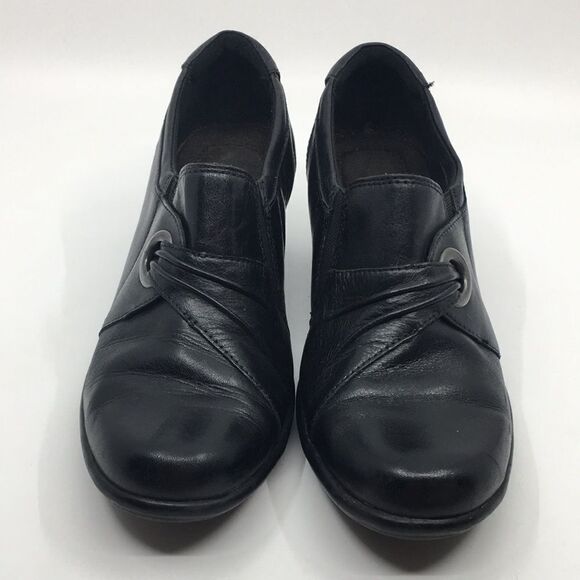 Clarks Ingalls Trance black leather short heeled bootie Sz 7.5 M - Picture 1 of 16